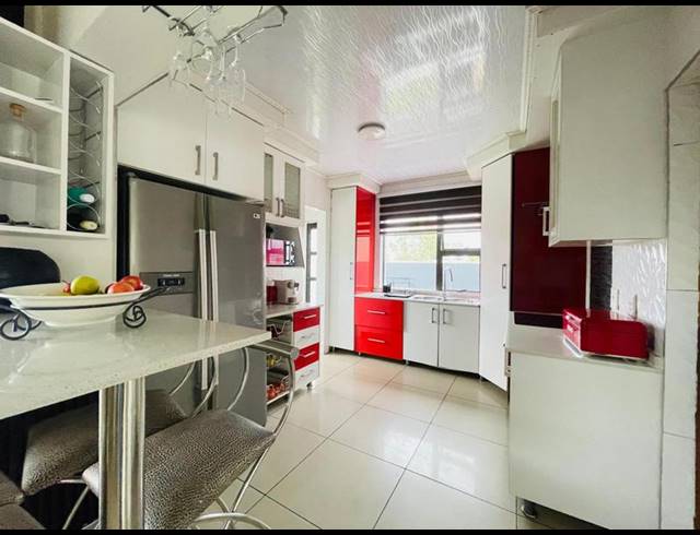 4 BEDROOM HOUSE FOR SALE IN BRAKPAN NORTH